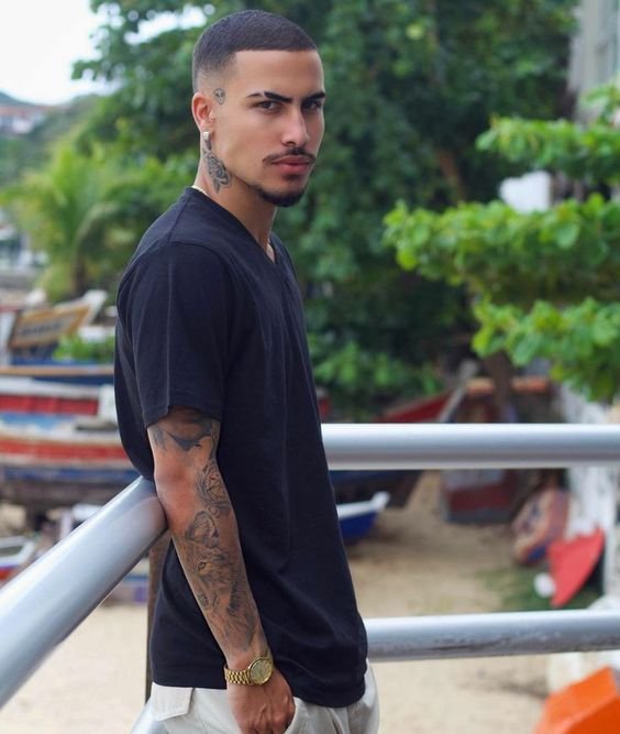 sobrancelha falhada2